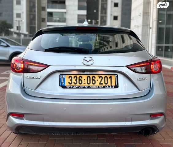 מאזדה 3