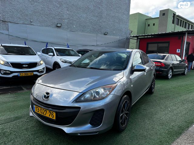 מודעת רכב מאזדה 3