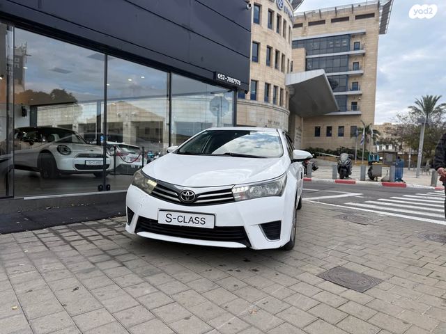 מודעת רכב טויוטה קורולה