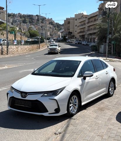 טויוטה קורולה