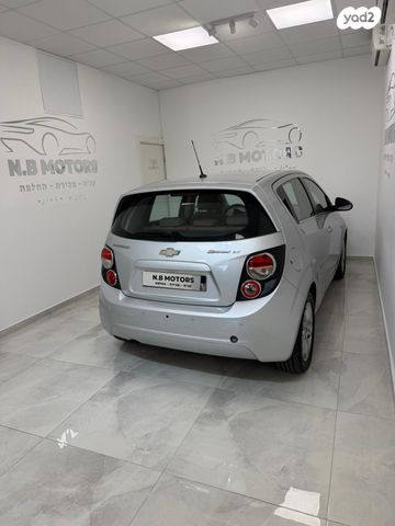 שברולט סוניק