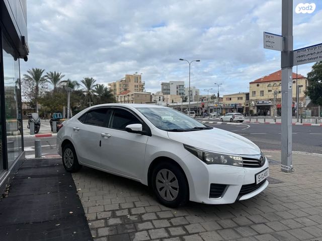 טויוטה קורולה