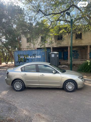 מאזדה 3