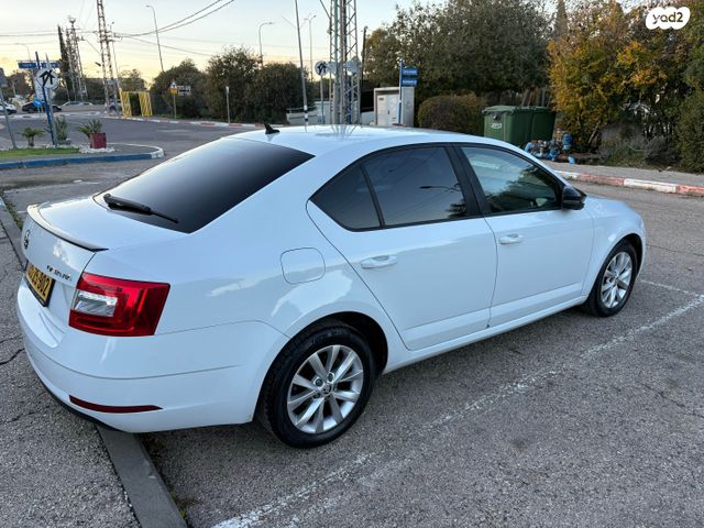 סקודה אוקטביה 