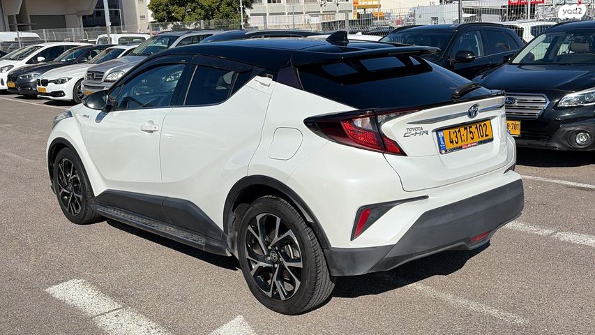 טויוטה C-HR