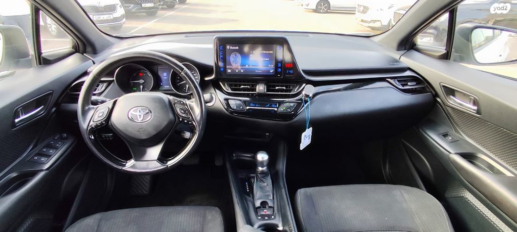 טויוטה C-HR