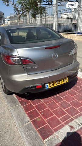 מודעת רכב מאזדה 3