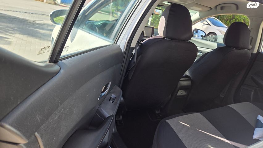 ניסאן סנטרה