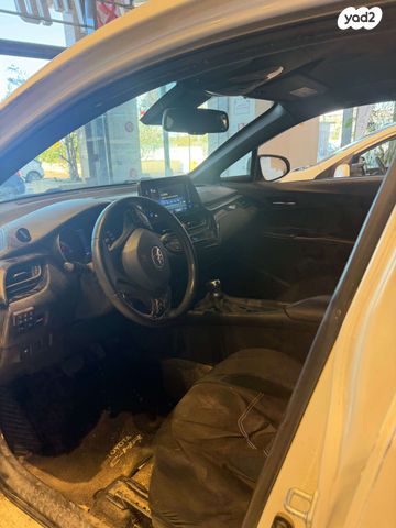 טויוטה C-HR