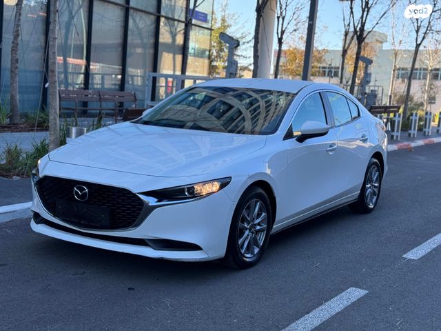 מודעת רכב מאזדה 3