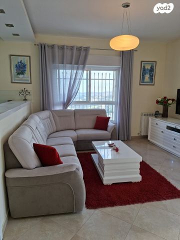 דירה, שמעון בן חמו 22, חומת שמואל, הר חומה, ירושלים