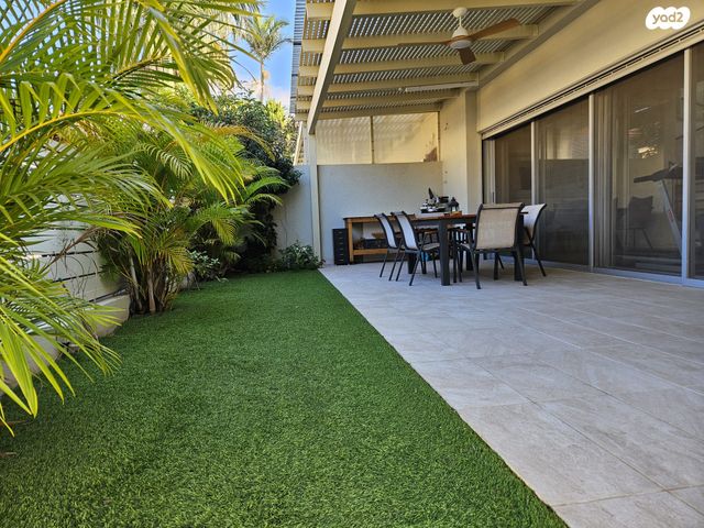 דו משפחתי, החרצית 15, קרית ההגנה, רחובות