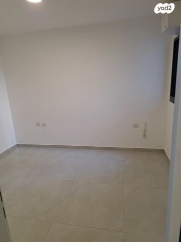 דירת גן, רפאל איתן 1, נאות שמיר, רמלה