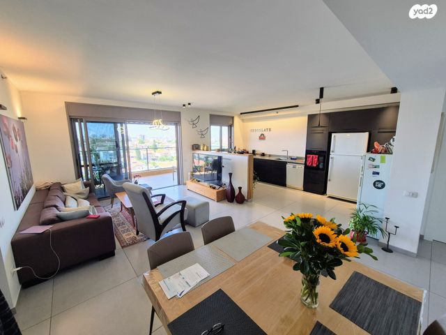 דירה, עליזה בגין 2, בנות חיל, ראשון לציון