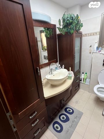 דירה, יגאל ידין 8, קרית אילון, חולון