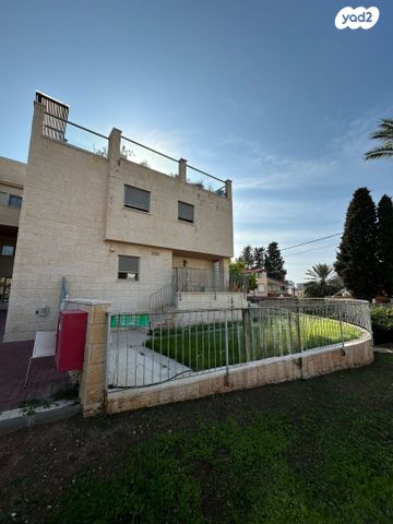 בית פרטי/ קוטג', לוי אשכול 1, כהן, טירת כרמל