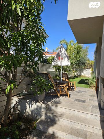 דו משפחתי, החרצית 15, קרית ההגנה, רחובות