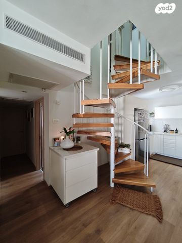 דופלקס, נחל שניר 15, רובע י"א, אשדוד