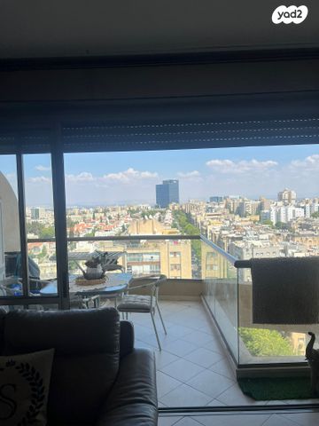 דירה, יגאל ידין 8, קרית אילון, חולון