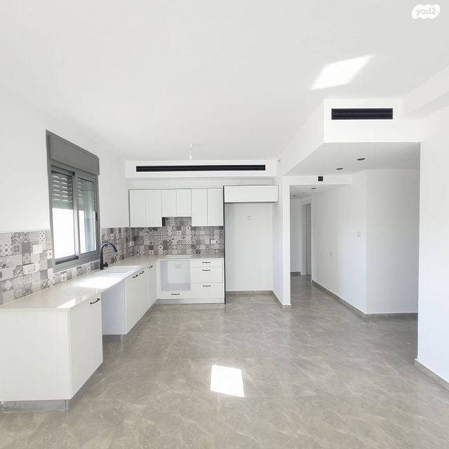 דירה, שדרות הרב משה שמואל שפירא 2, פארק המושבה, באר יעקב