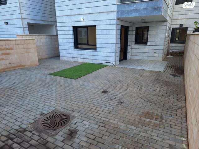 דירת גן, רפאל איתן 1, נאות שמיר, רמלה