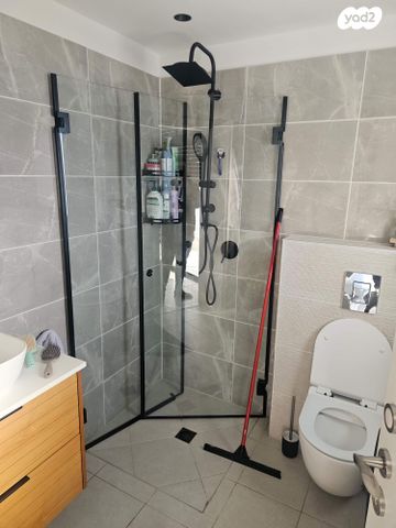 גג/ פנטהאוז, כנען 5, בית בפארק ,פרדס בחסכון, אור יהודה