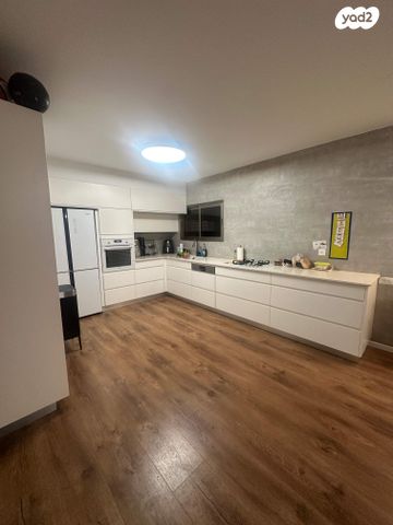 שער האריות 6