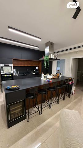 גג/ פנטהאוז, יעקב פיכמן 13, ח-501, חולון