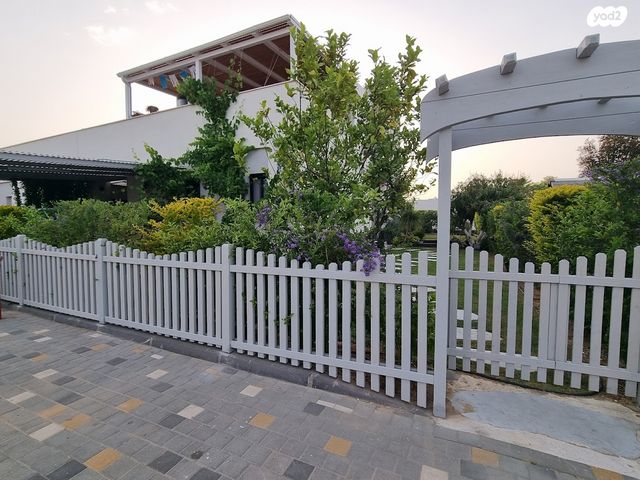 דו משפחתי, ניצנים 1, ניצנים, ניצנים