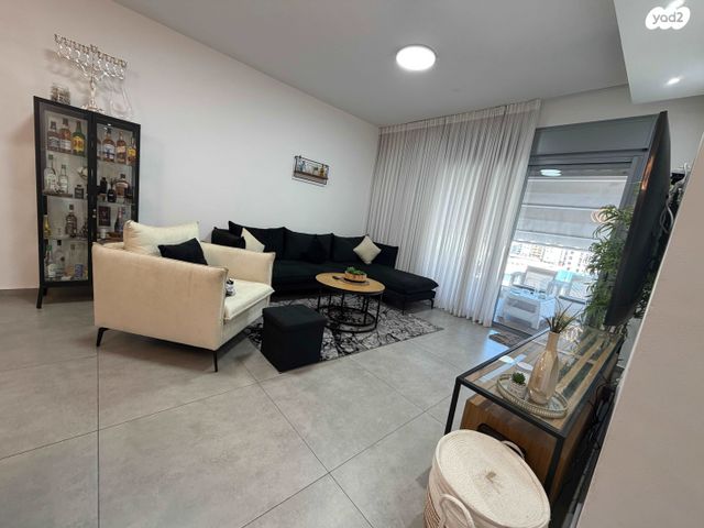 גג/ פנטהאוז, סברי מרנן 45, עיר היין, אשקלון