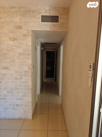 דירה, משה לרר 76, ארגמן, נס ציונה