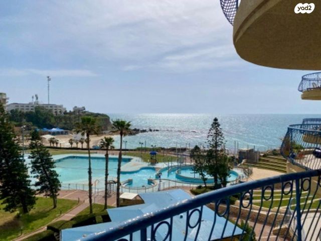 שדרות רחבעם זאבי 1