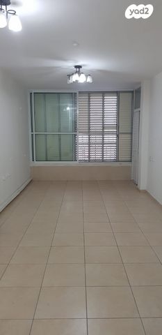 דירה, יוספטל 75, לב העיר, בת ים