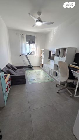 דירה, שדרות ציונה צרפת 32, גדרה מזרח, גדרה