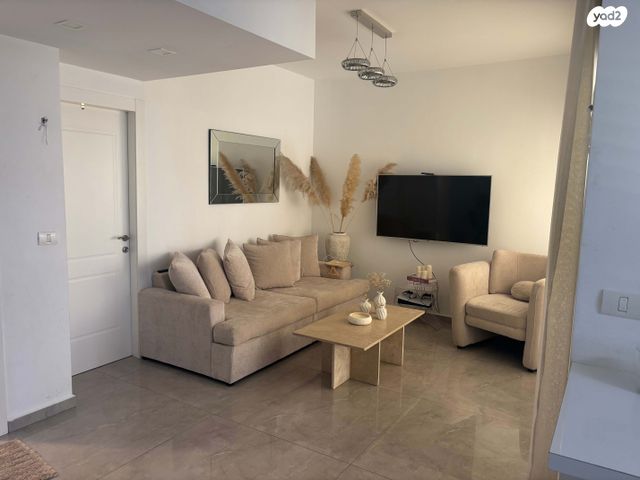 גג/ פנטהאוז, טרומפלדור 7, השופטים צפון, רמלה