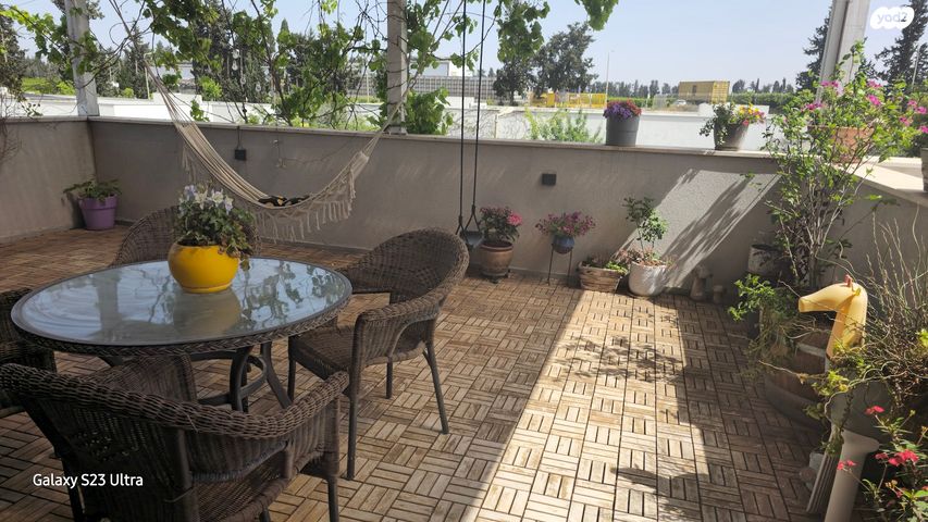 דו משפחתי, ניצנים 1, ניצנים, ניצנים