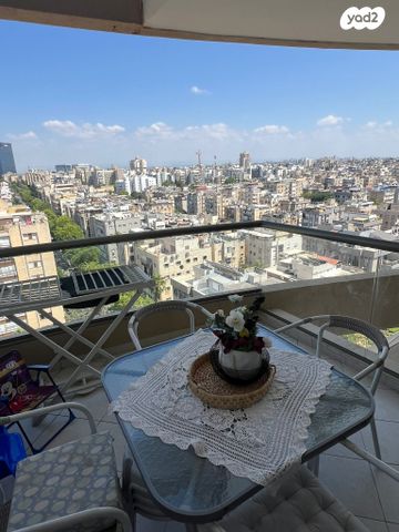 דירה, יגאל ידין 8, קרית אילון, חולון