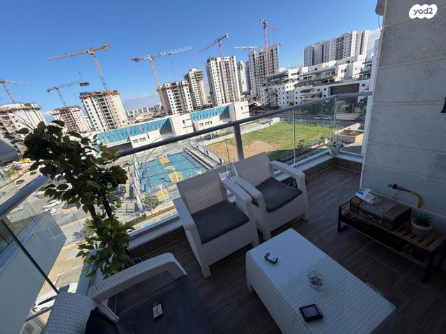 גג/ פנטהאוז, סברי מרנן 45, עיר היין, אשקלון