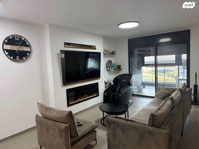 גג/ פנטהאוז, רבקה אמנו 8, כרמי גת, קרית גת