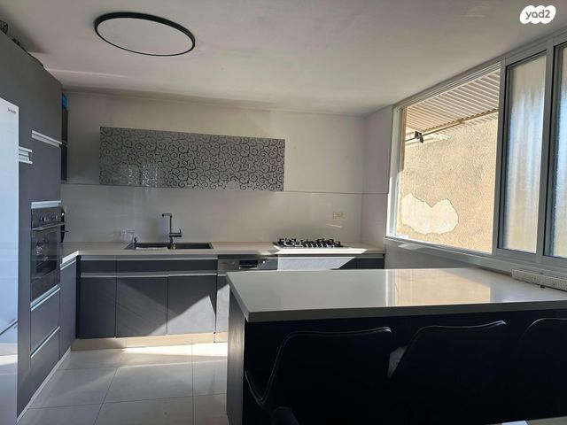 דירה, אלי כהן 11, רמת הנשיא, בת ים