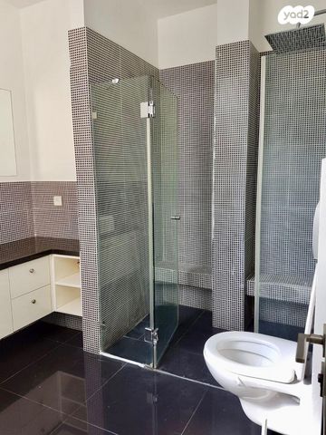 דירה, משמר הירדן 39, שיכון דן, נווה דן, תל אביב יפו