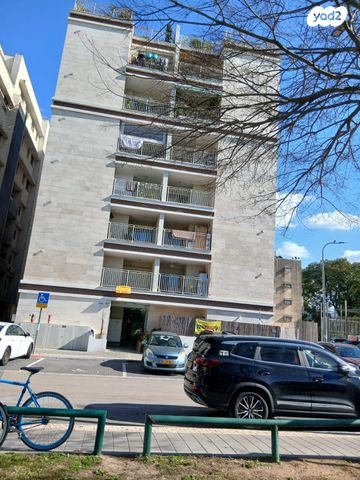 כוכבי יצחק 7