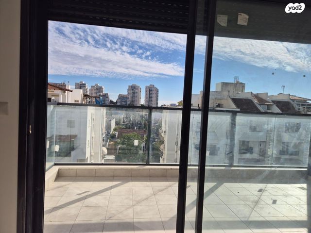 כובשי החרמון 13