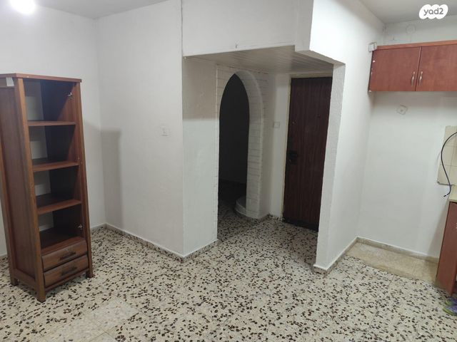 יעקב טוכמן 106