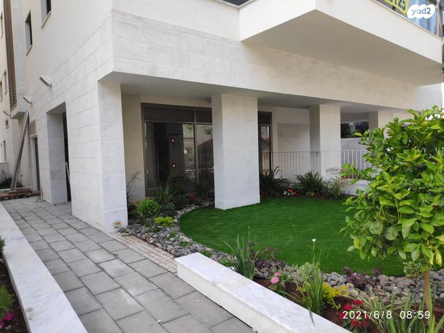 דירה, א.ד. גורדון 10, א' / צפון מזרח העיר, רחובות