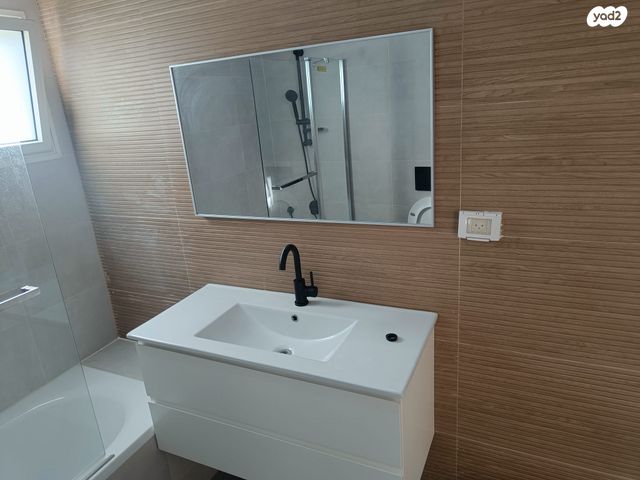 יחידת דיור, נחשולים 1, נצר חזני, נצר חזני