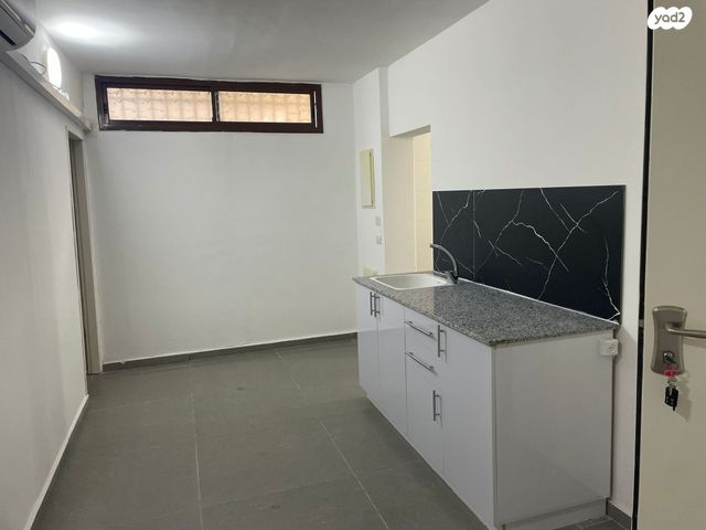 סטודיו/ לופט, שבטי ישראל 67, צהלון, שיכוני חסכון, תל אביב יפו