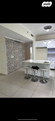 דירה, אחד העם 16, רמת השקמה, רמת גן