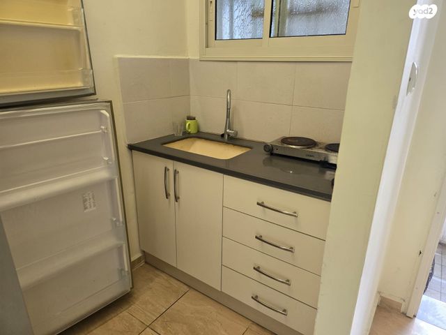 סטודיו/ לופט, חניתה 29, נווה שאנן, חיפה