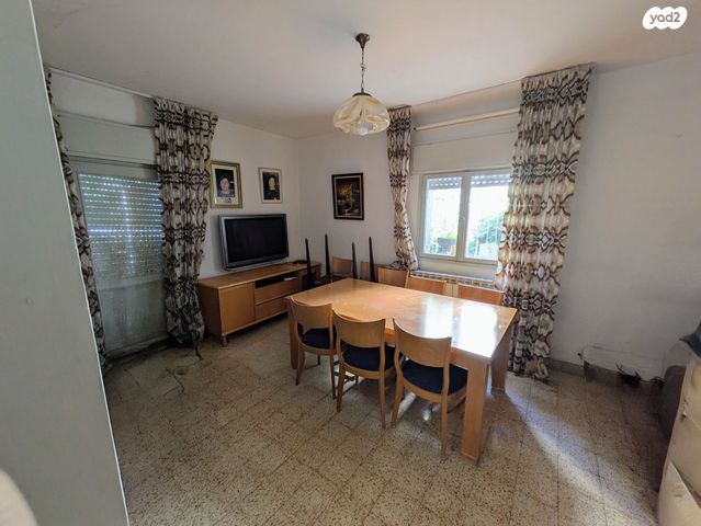 דירת גן, יוסי בן יועזר 3, קטמונים, ירושלים